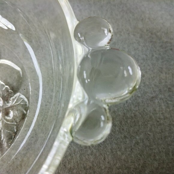 Dessert Bowls Glass Fruit Design on Bottom Bubble Handles Set of 4 - Picture 3 of 8
